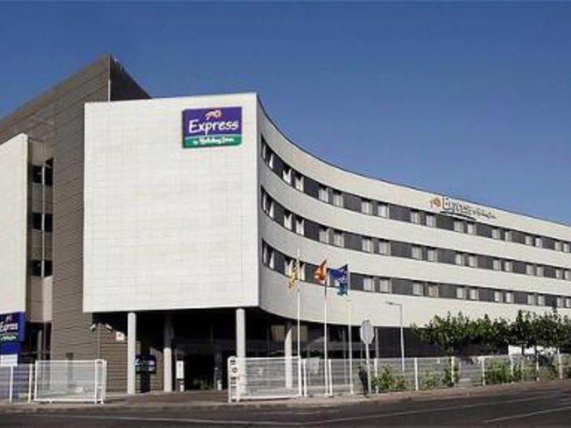 Holiday Inn Express Molins De Rei By Ihg Экстерьер фото
